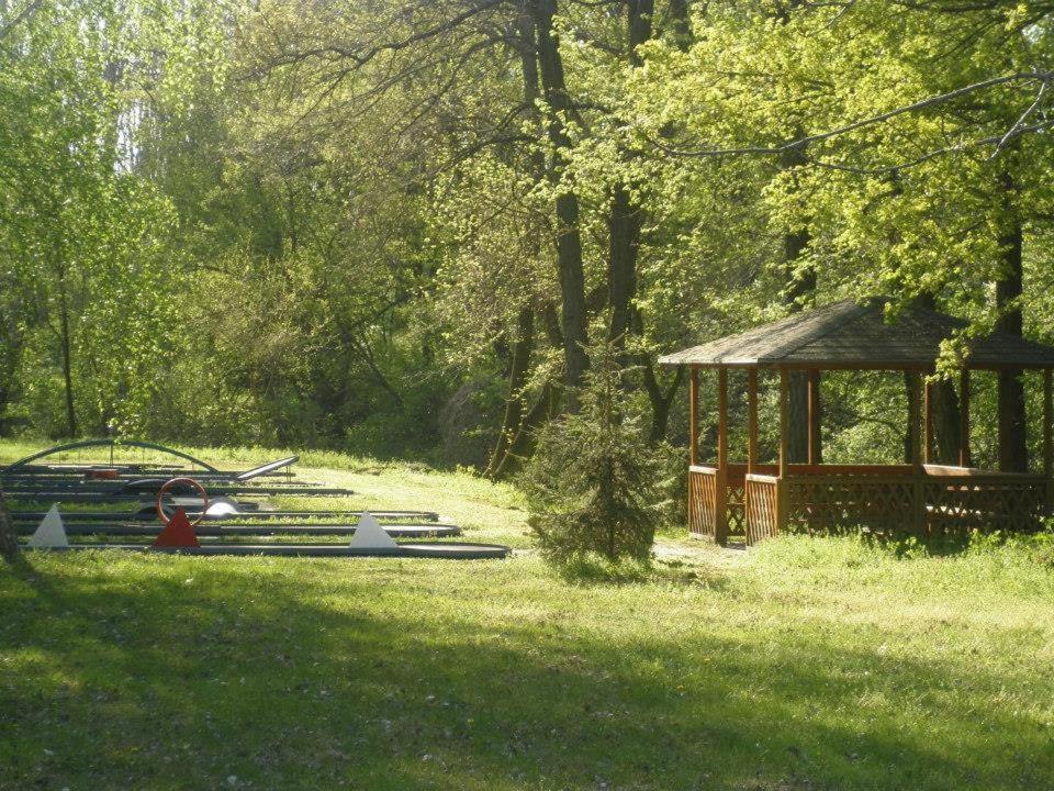 Relax Inn Šoporňa Esterno foto